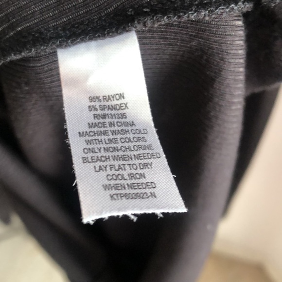 Socialite Button Front Top - Picture 7 of 8